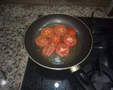 صورة لخطوة 1 من وصفة طماطم بالبيض