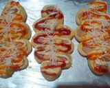 Foto langkah ke 6 dari resep Caterpillar bread / Roti Caterpillar.