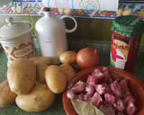 Foto del paso 1 de la receta: Patatas guisadas con carne