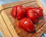 Une image de l'étape 7 de Salade de poireaux, tomates et concombre à la feta.