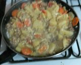 Foto del paso 8 de la receta: Revuelto de papas y carne