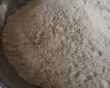 A picture of step 6 of Cream cake.