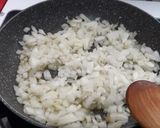 Foto del paso 2 de la receta: Lasaña de bacalao y langostinos