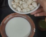 A picture of step 4 of Makhana Raita.