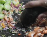 Foto langkah ke 4 dari resep Sambal Ganja / Sambal Udang Belimbing Aceh / Asam Udeung Aceh.