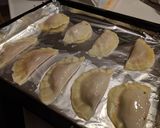 A picture of step 3 of Japanese Calzone Pizza.