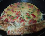 A picture of step 4 of Korean egg rolls.