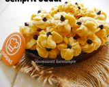 Foto langkah ke 4 dari resep Kue Semprit Jadul / Kue Mentega Termudah.