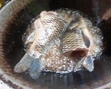 Foto langkah ke 3 dari resep Pesmol ikan mas.