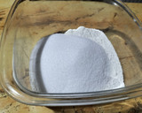 Foto del paso 5 de la receta: Coca de San Juan con albaricoques y almendras