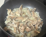 Foto del paso 1 de la receta: Raxo con queso de Arzúa, setas y cebollas