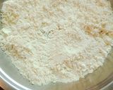 A picture of step 3 of Mava gujiya.