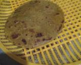 बाजरे की मसाला रोटी(Bajre ki masala roti recipe in Hindi) रेसिपी चरण 4 फोटो