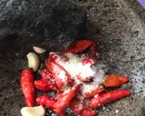Foto langkah ke 5 dari resep Jamur dan Tahu Geprek.