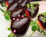รูปขั้นตอนการทำที่ 5 ของ สตอเบอรี่เคลือบช็อกโกแลต Chocolate Covered STRAWBERRY