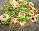 Gambar langkah 5 resipi 👩‍🍳Sotong Tumis Kangkung.