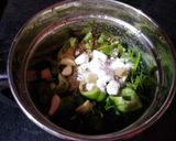 A picture of step 2 of Spicy green chutney.