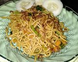 Foto langkah ke 4 dari resep Mie goreng jawa.