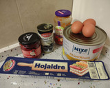 Foto del paso 1 de la receta: Empanada de atún con ensalada de tomates, higos y pepinillos
