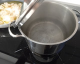 Foto del paso 2 de la receta: Noodles de gambas y espinacas 🍜