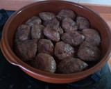 Foto del paso 2 de la receta: Carrilladas de cerdo con salsa "Barbaostras" y patatas huertanas