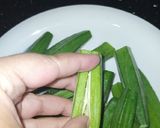 A picture of step 2 of Stuffed Curried Okra.