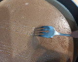 Foto del paso 7 de la receta: Tarta 3 chocolates con base de galleta y turrón 🍫🥄🍫