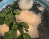 Foto del paso 2 de la receta: Caldo de pollo 🐓
