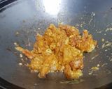 รูปขั้นตอนการทำที่ 3 ของ กุ้งคั่วไข่เค็ม