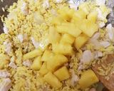 A picture of step 3 of My Chicken with Pineapple fried Rice. 😘.