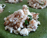 Foto del paso 7 de la receta: Sorrentino Caseros de acelga relleno de pollo y ricota