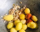 A picture of step 1 of Aloo chop Muri,Kolkata street food.