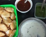 A picture of step 8 of Dahi Bhalle Dahi Wada.