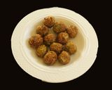 A picture of step 4 of Moong dal pakoda/pakora.