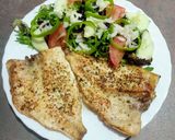 Foto del paso 3 de la receta: Filetes de dorada con ensalada