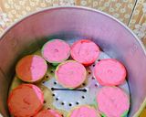 Foto langkah ke 5 dari resep Bolu Kukus Buah Naga.