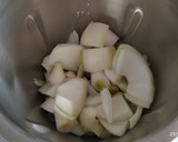 Foto del paso 2 de la receta: Crema de Puerros y Pera