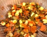 A picture of step 2 of Mixed Vegetable Noodles.