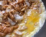Foto langkah ke 5 dari resep Kwetiau Goreng Sayur Kol.