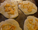 A picture of step 4 of Roasted Onions on Flatbread.