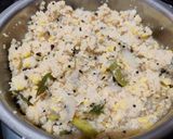 A picture of step 6 of Arisi upma (rice rava upma).