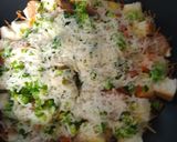 Foto langkah ke 6 dari resep Pizza Teflon Roti Tawar.