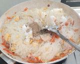 Foto langkah ke 14 dari resep Bihun Goreng Telur Wortel.