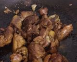 Hình bước làm 3 của món Gà kho coca