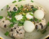Hình bước làm 3 của món Bún mọc trứng cút