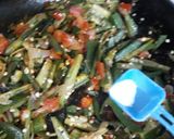 A picture of step 5 of Okra (Bhindi) Sabzi.
