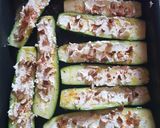 Une image de l'étape 1 de Courgettes farcies chèvre amandes.