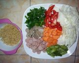 Foto langkah ke 1 dari resep Simple soup (makaroni + sayuran) no msg.