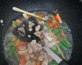 Foto langkah ke 4 dari resep Asem-Asem Daging Sapi.