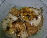 Foto langkah ke 6 dari resep Ceplok telor dan tahu saus tiram tuk sarapan simple.